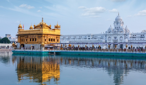 golden-temple-amritsar-_-f9photos-shutterstock