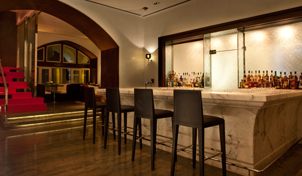 The harbor Bar at the Taj Mahal Palace Hotel was the city's first licensed lounge bar © Taj Hotels