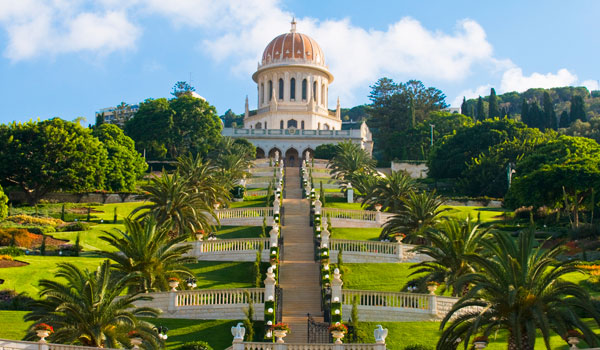 indian_forts_and_kumbh_mela_festival_-_bahai-gardens