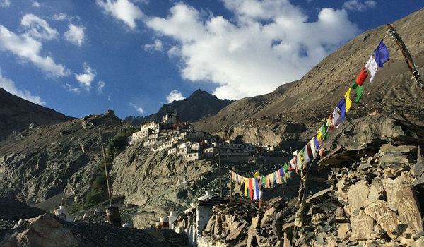 ladakh-trek-_-prayer-flags