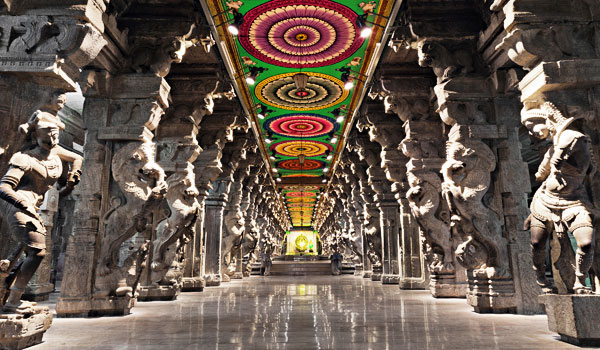 meenakshi-temple_-madurai-_-saiko3p-shutterstock-com