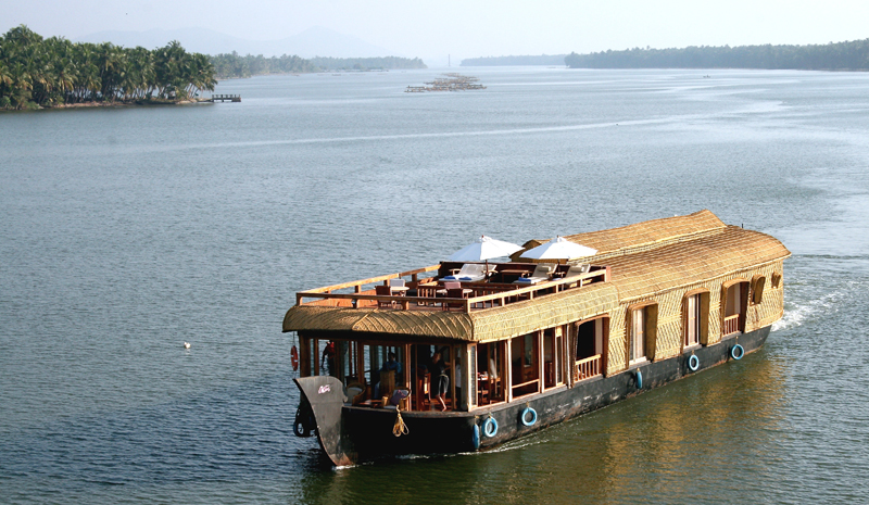 Indian Wellness | Lotus Houseboat