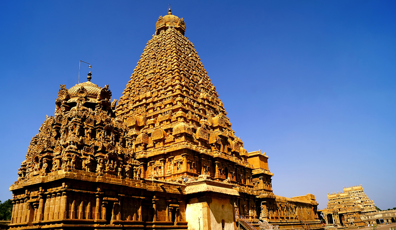 Landmarks in India | Brihadeeswarar Temple