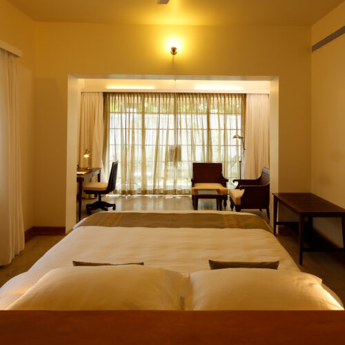 eight-bastion-hotel-room