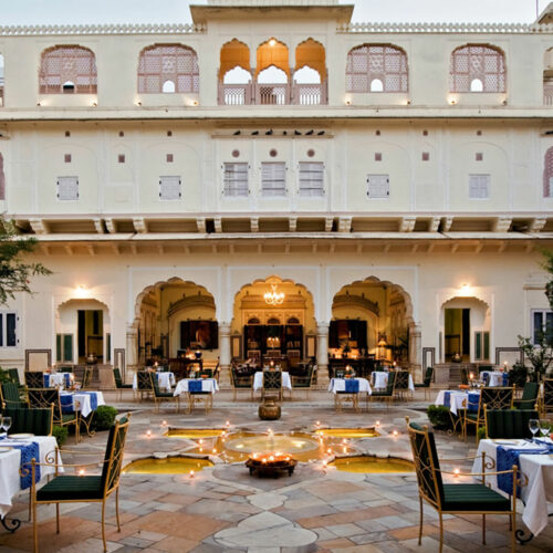 greaves_samode_haveli_courtyard