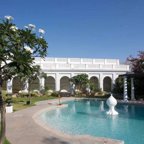 taj-falaknuma-palace-pool